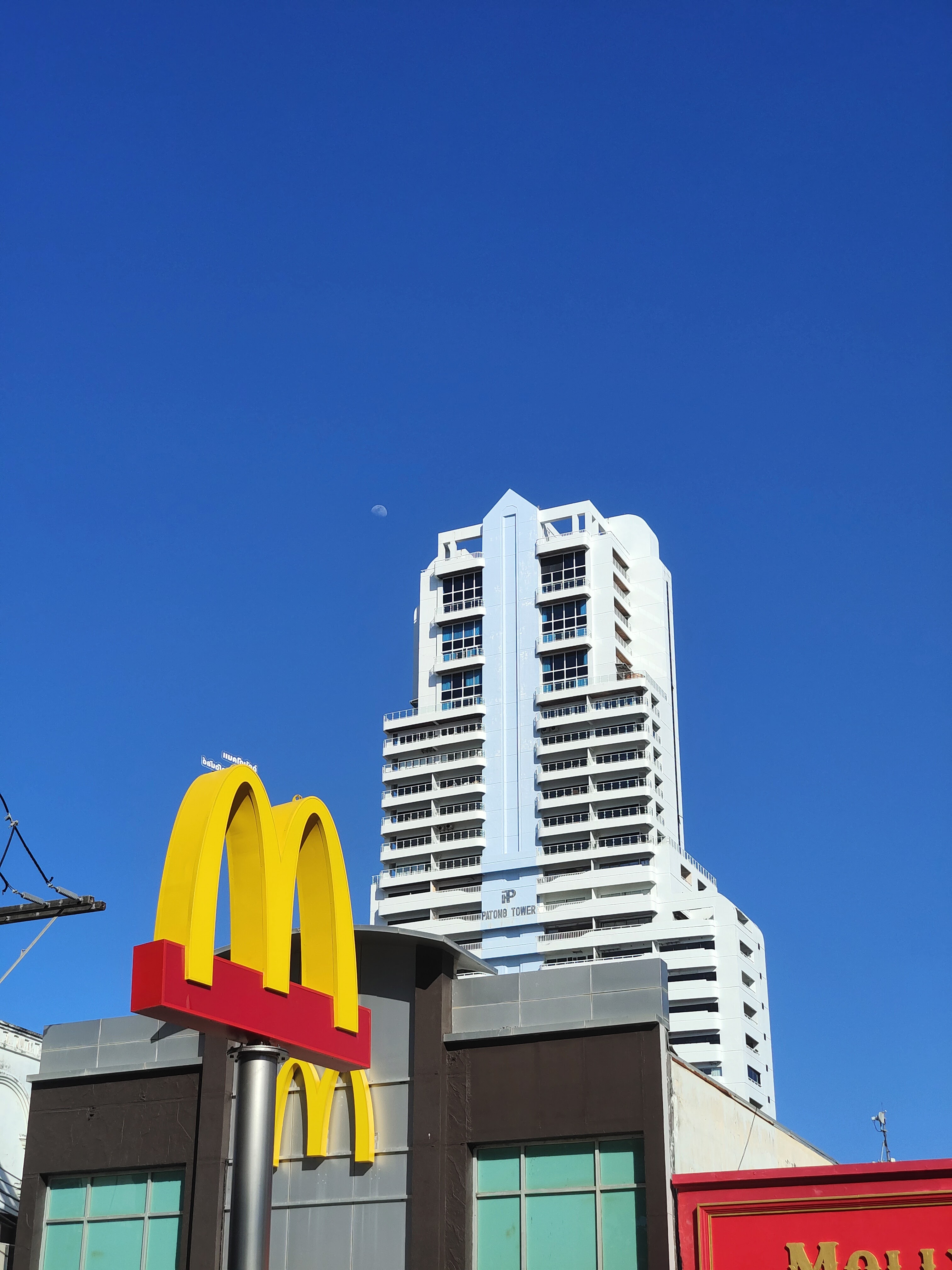 Building
Photo